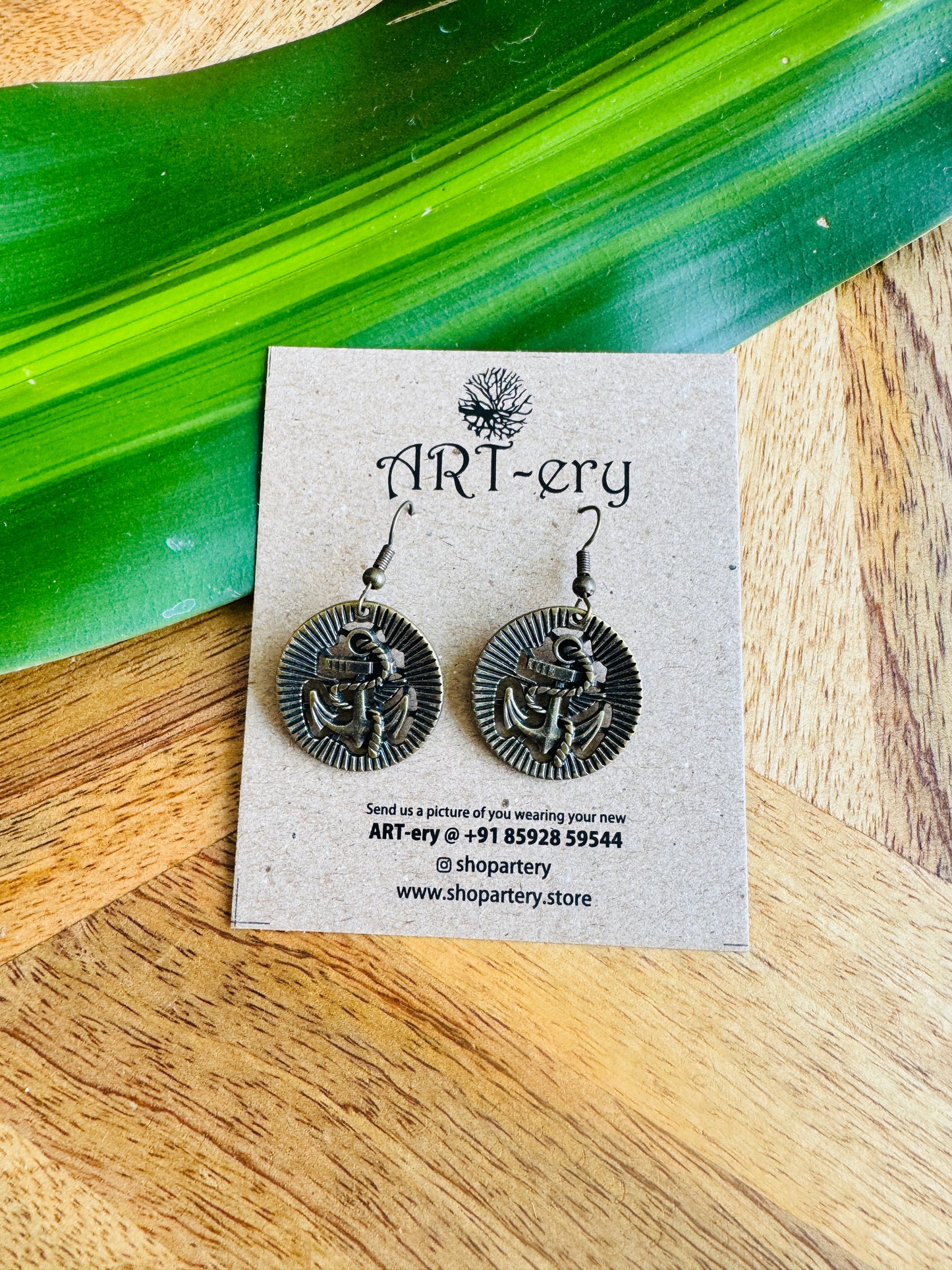 Miniature earring - Anchor stamp