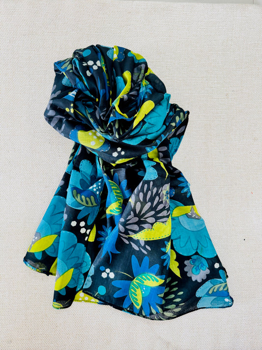 Lightweight Printed Poly-Cotton Scarf for Women Light color - Green and black
