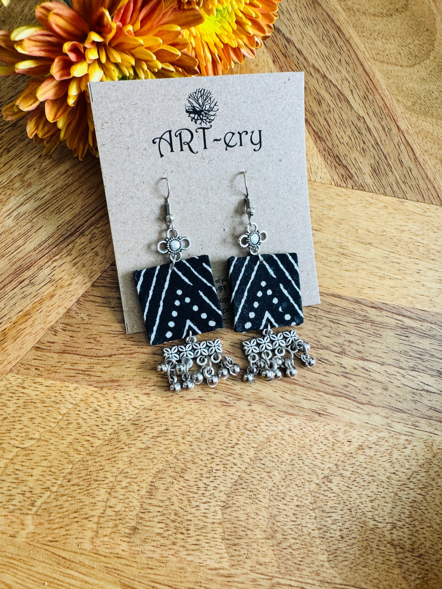 Black zig zag earrings with jhumka