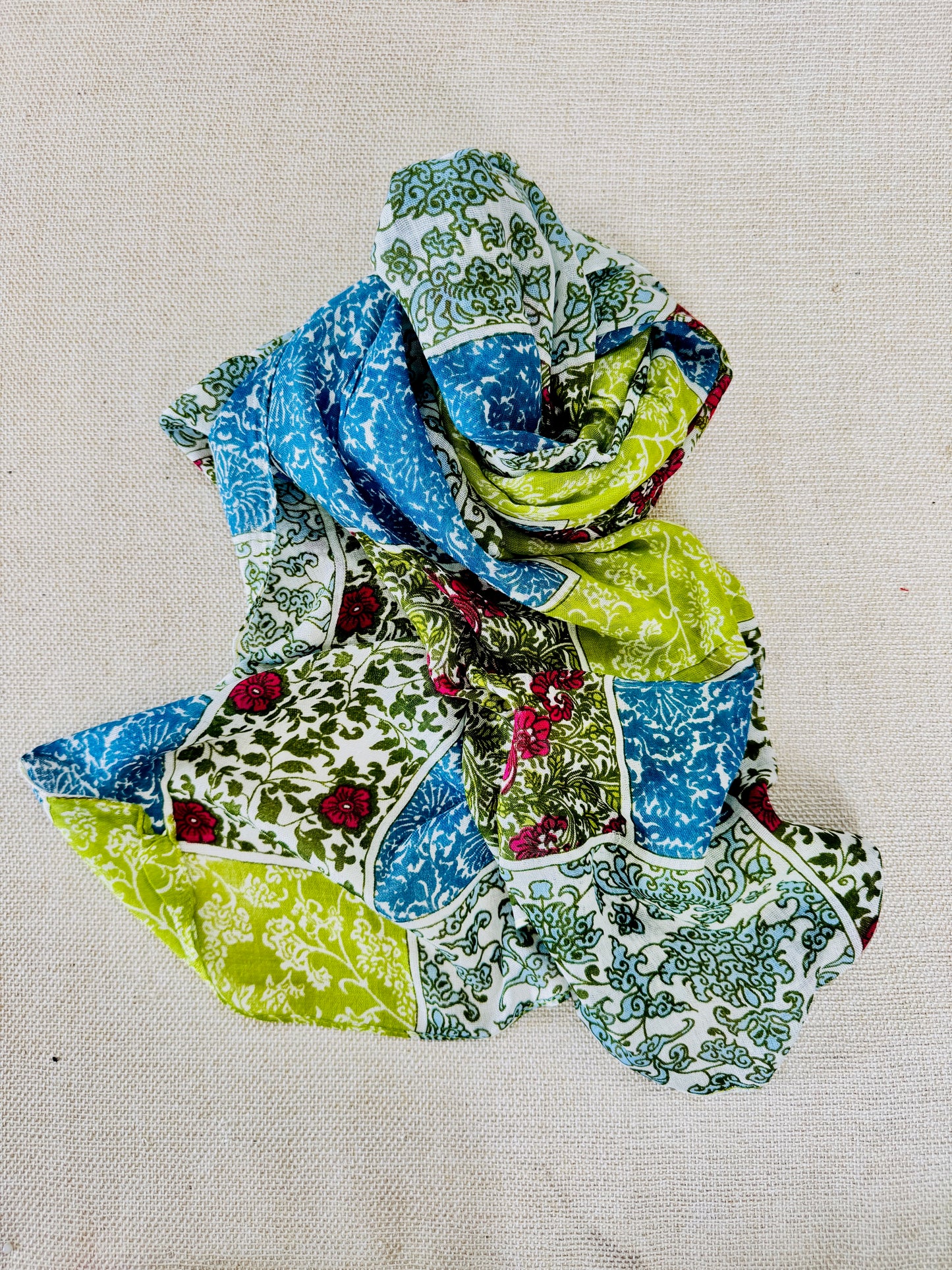 Lightweight Printed Poly-Cotton Scarf for Women Light color - multi color scarf