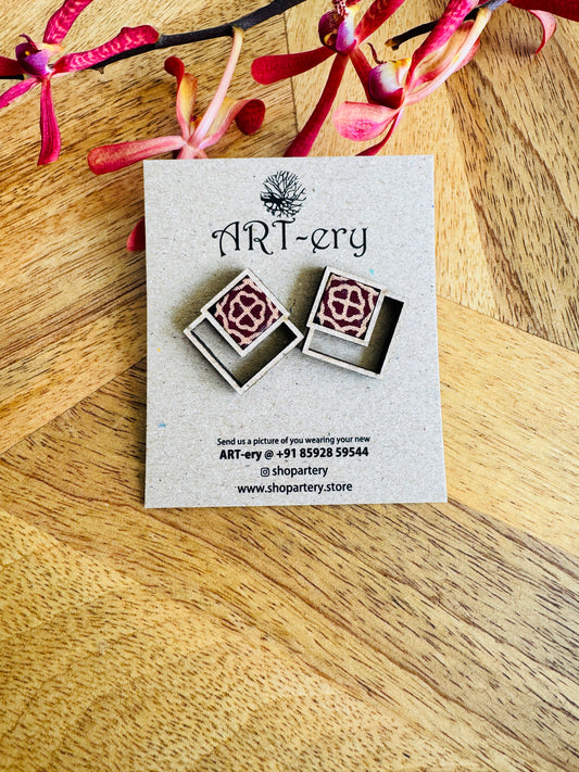 Lightweight fabric stud with wooden detailing - Square ethnic printed
