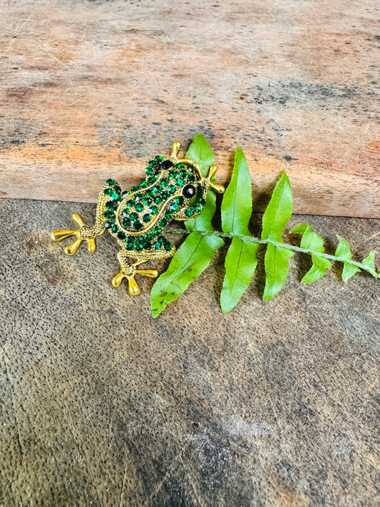 Green frog Brooch