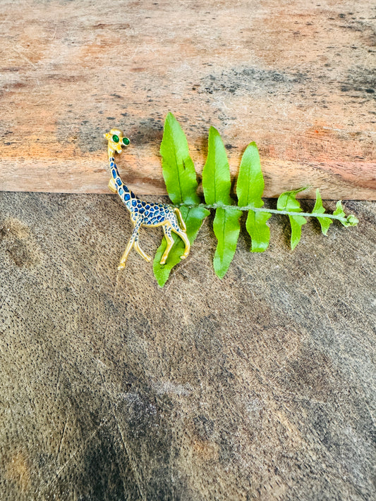 Giraffe Brooch