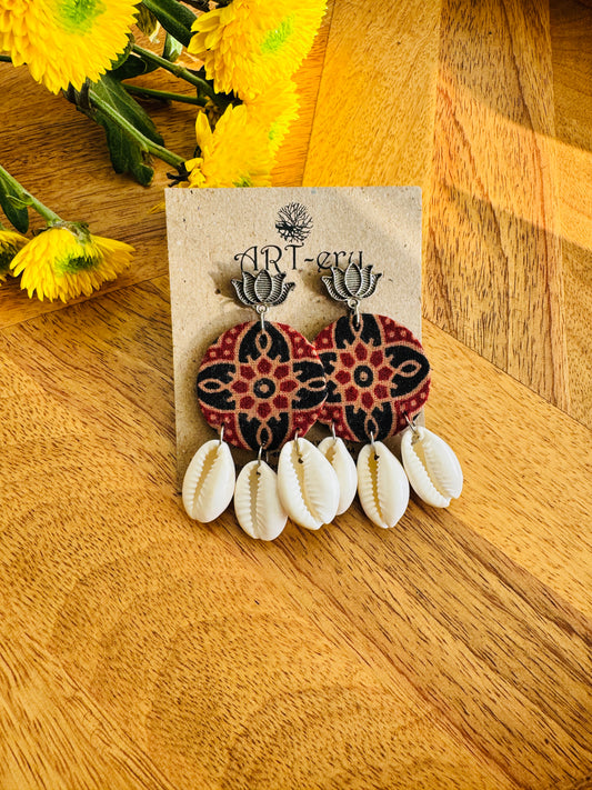 Fabric earrings - Shell earrings